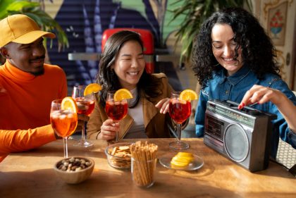 nama kafe tema musik